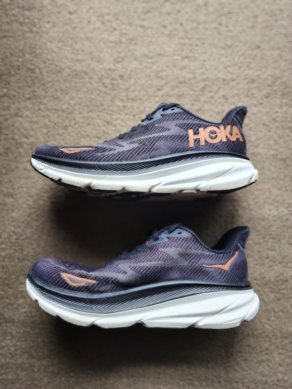 Hoka Clifton 9